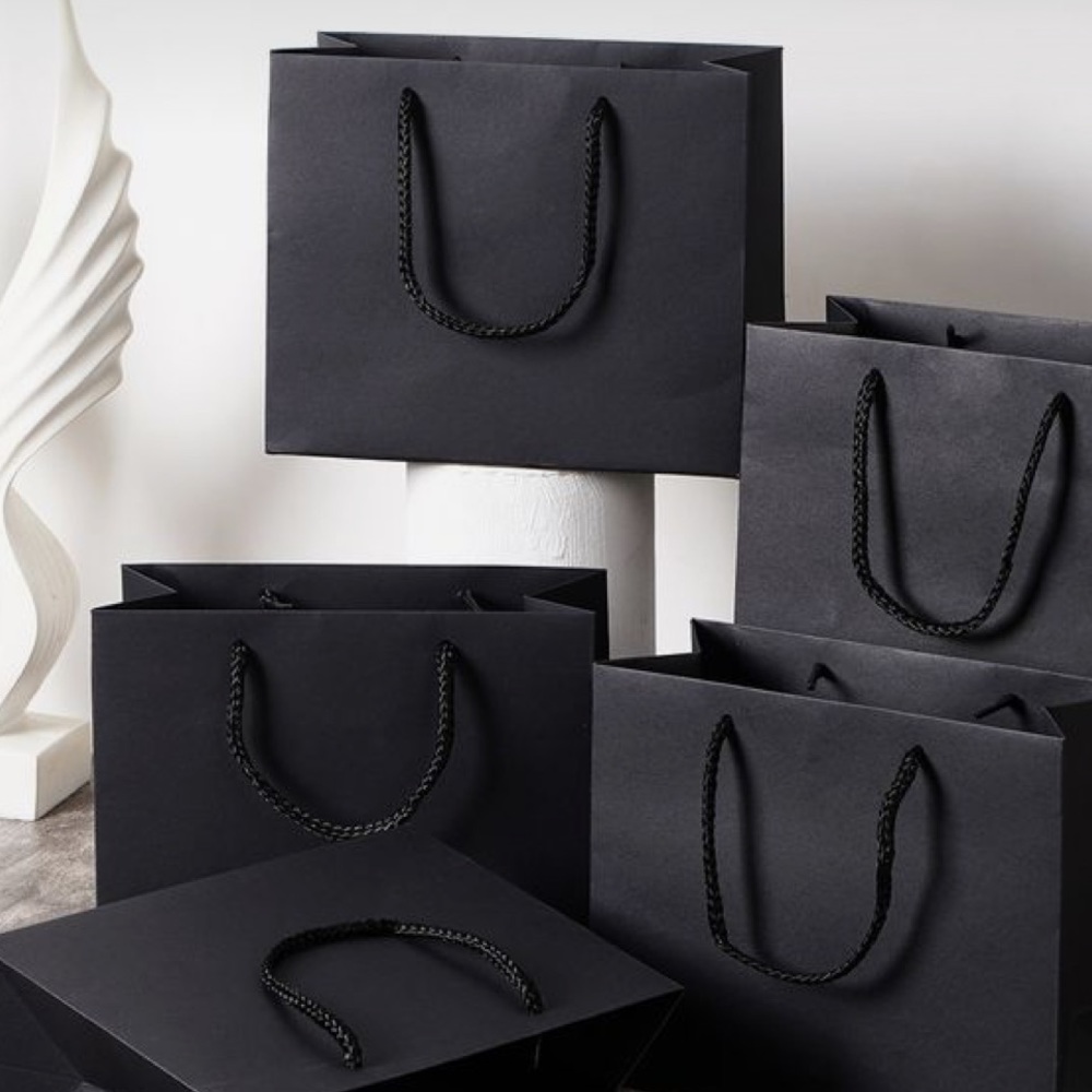 ✨NWOT White Lace Rhinestone